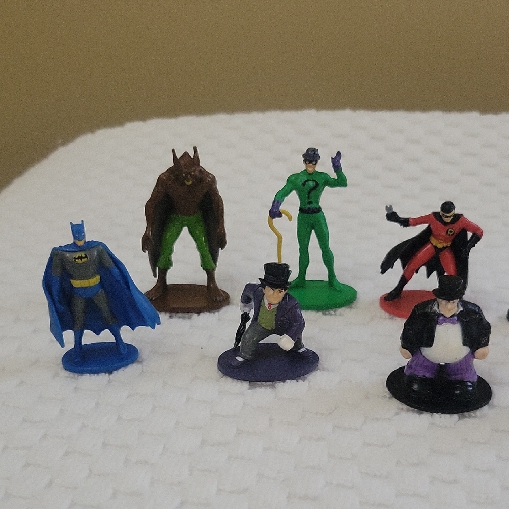Superhero and Villain Mini Figures Set